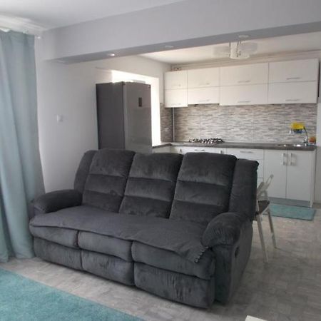 Apartament Sarra Targoviste Luaran gambar