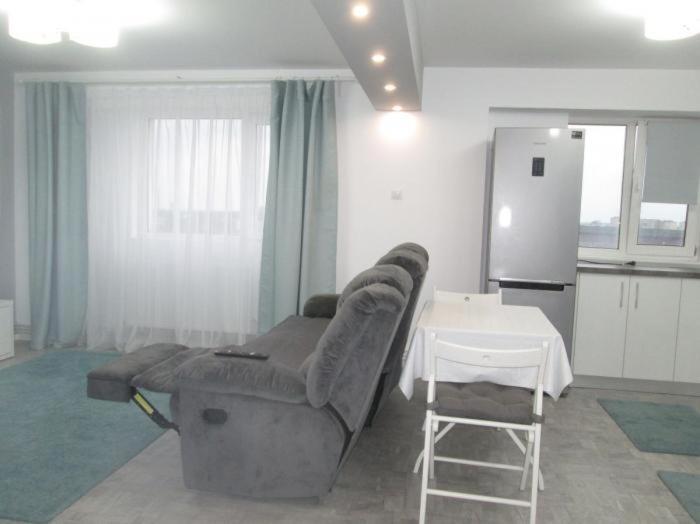 Apartament Sarra Targoviste Luaran gambar