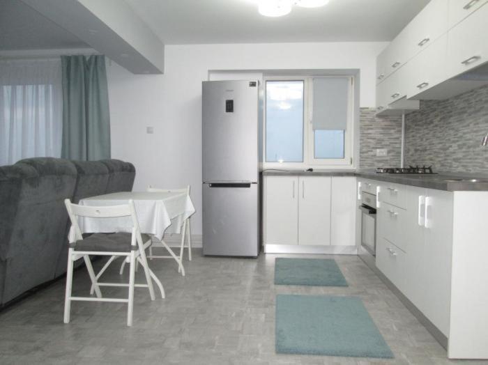 Apartament Sarra Targoviste Luaran gambar