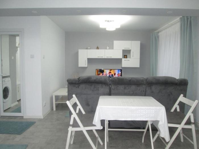 Apartament Sarra Targoviste Luaran gambar
