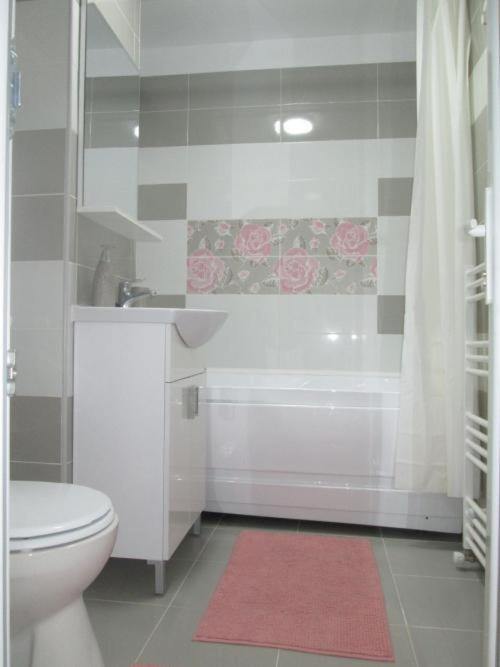 Apartament Sarra Targoviste Luaran gambar