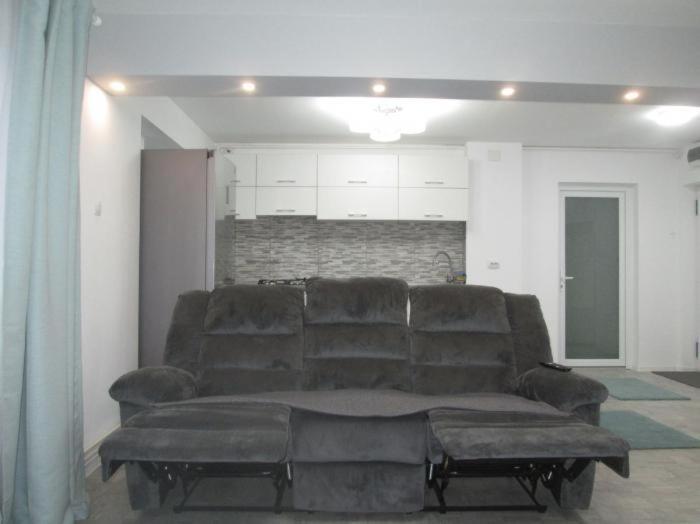 Apartament Sarra Targoviste Luaran gambar